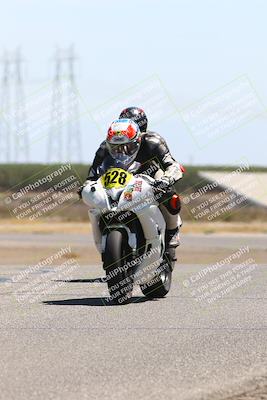 media/Aug-03-2025-TrackDaz (Sun) [[bf4a71acf9]]/A Group/12pm (Wheelie Bump)/